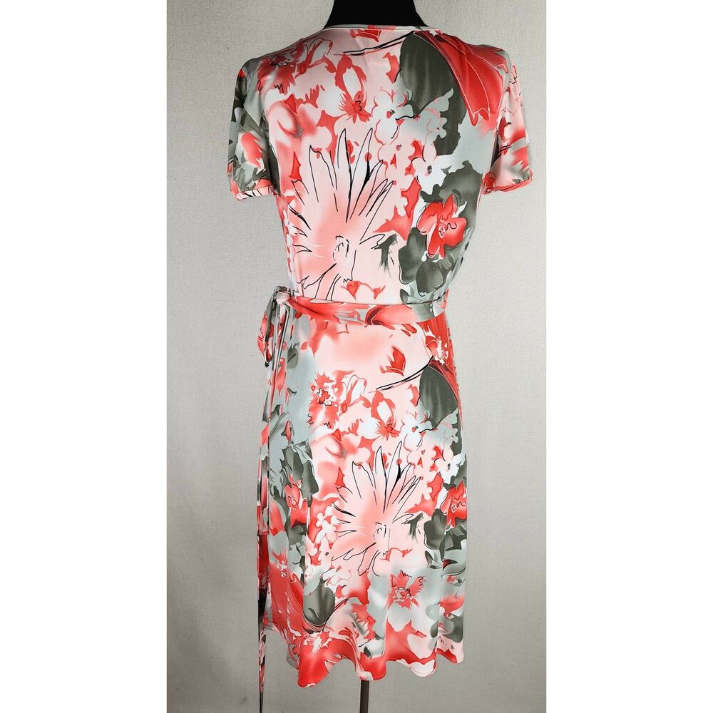 Maggy London Wrap Dress Womens 8p Vibrant Floral Fairycore art to wear - Picture 2 of 8